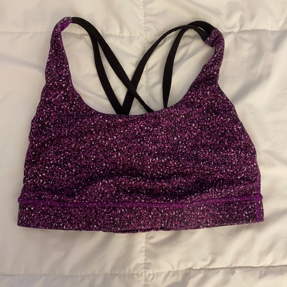 Lululemon sports bra